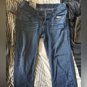 LIKE NEW HOLLISTER JEANS W32 L30